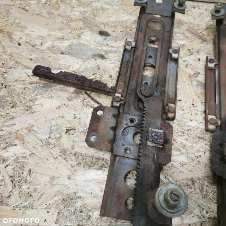 BMW E24 635CSI EUROPA PODNOŚNIKI LEWY/PRAWY SZYB TYŁ NR. 51371874606/ 51371874605 OEM - 5
