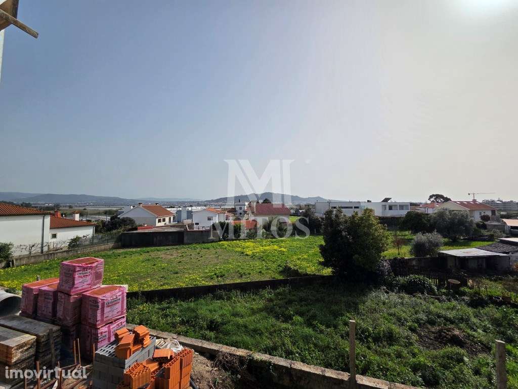 Extraordinária Moradia T3 em fase de construção, para venda, na Mea... - Grande imagem: 5/11