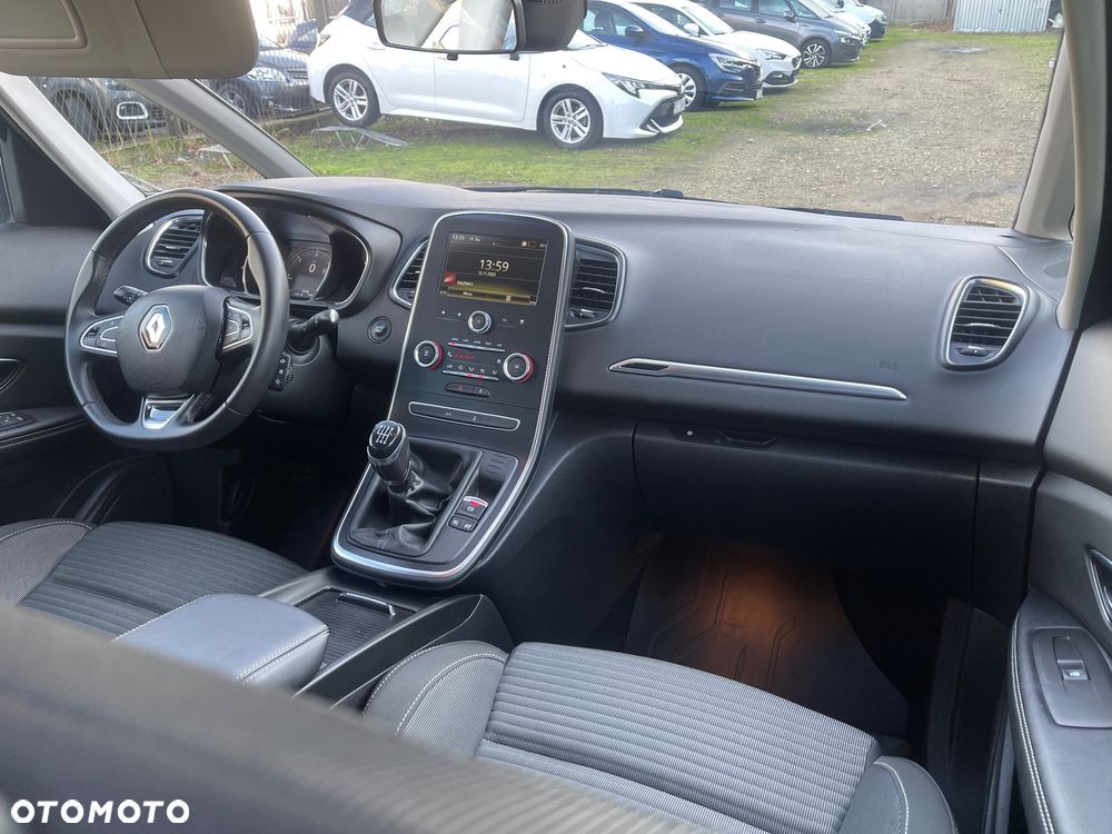 Renault Scenic - 19