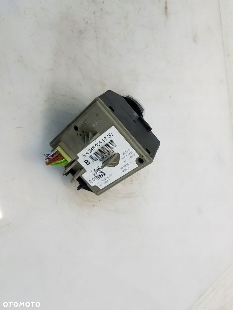 stacyjka kluczyk mercedes-benz a-klasa w176 a2469059700 - 2