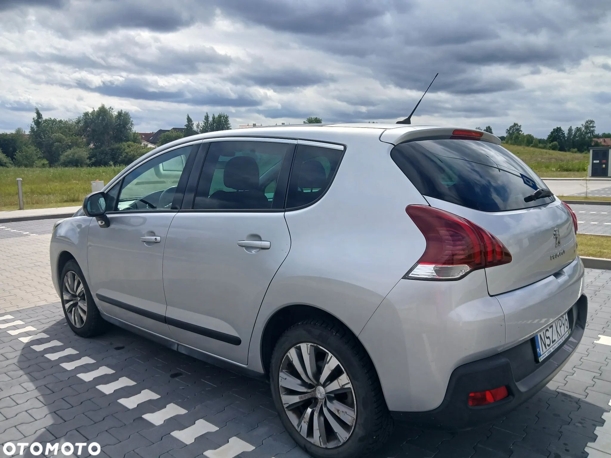 Peugeot 3008 1.6 Active - 1