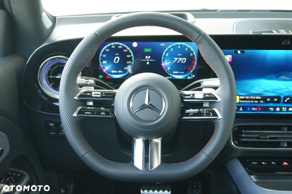 Mercedes-Benz GLB - 8