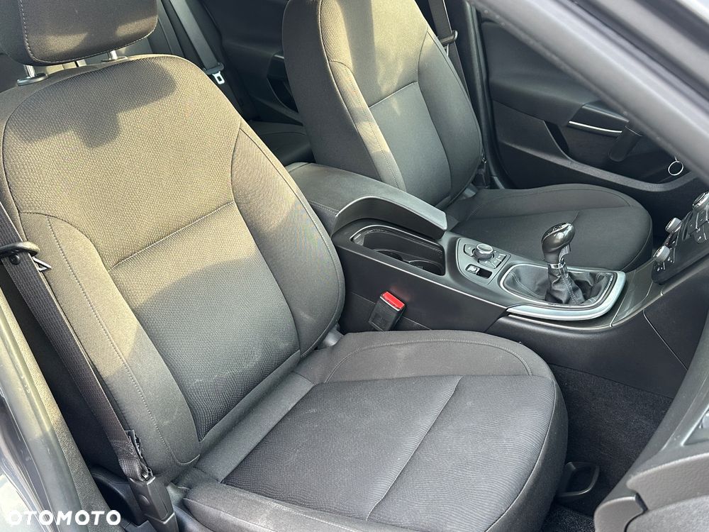 Opel Insignia - 20