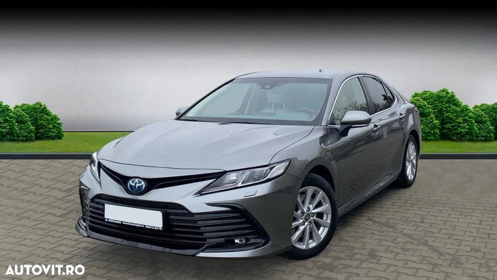 Toyota Camry 2.5 Hybrid Dynamic - 1