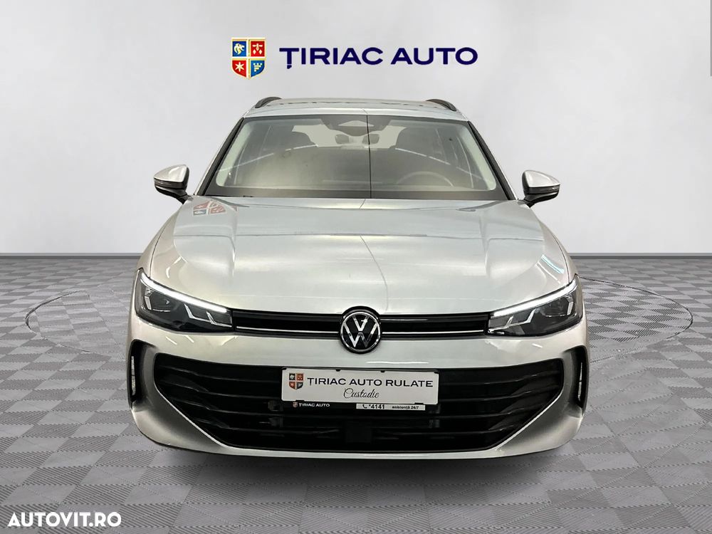 Volkswagen Passat Variant 1.5 eTSI DSG MHEV Base - 8