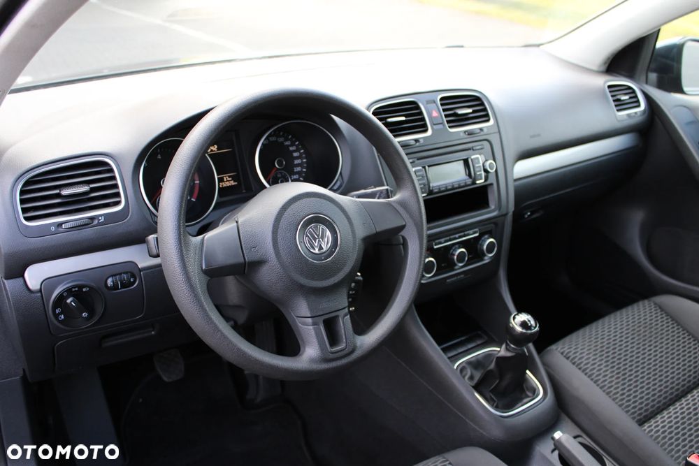 Volkswagen Golf - 19