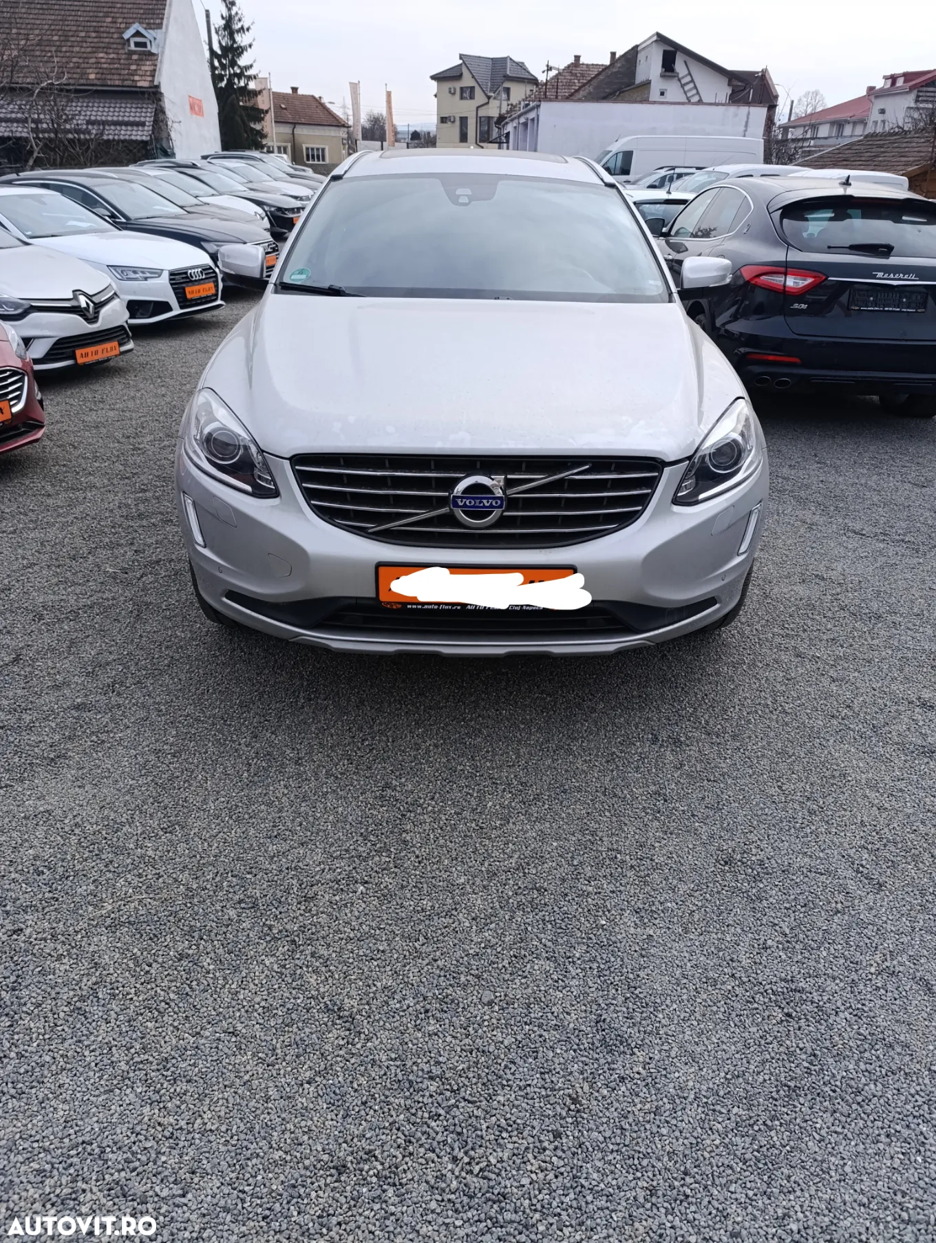 Volvo XC 60 D4 AWD Geartronic Summum - 3