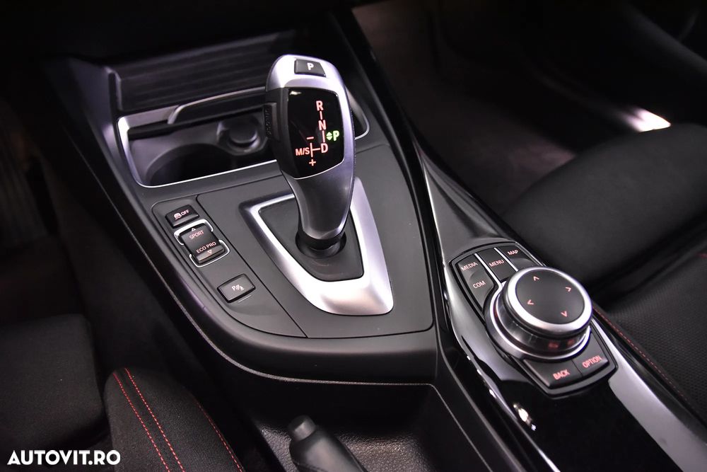 BMW Seria 1 - 17