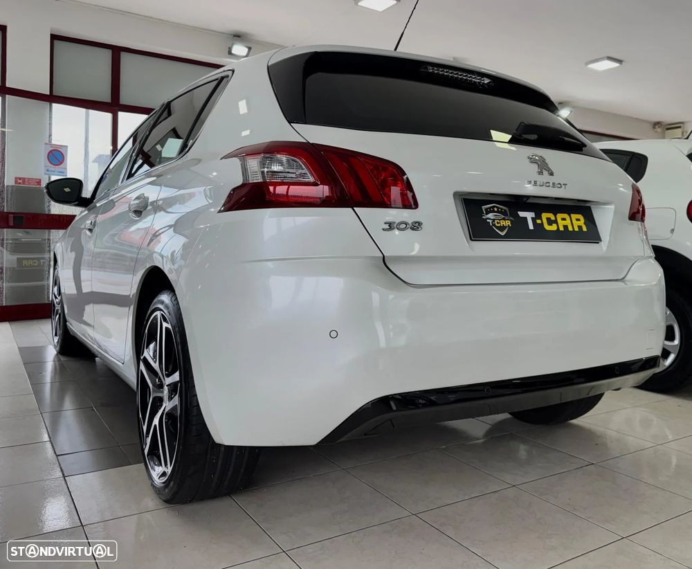 Peugeot 308 1.2 PureTech Allure J18 - 10