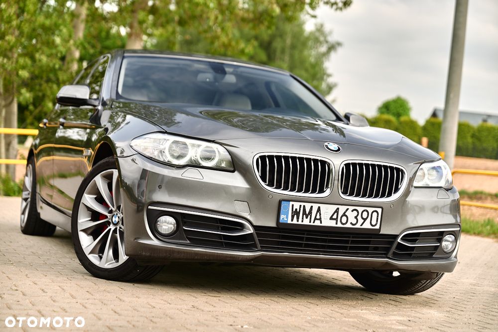BMW Seria 5 525d xDrive Modern Line - 1