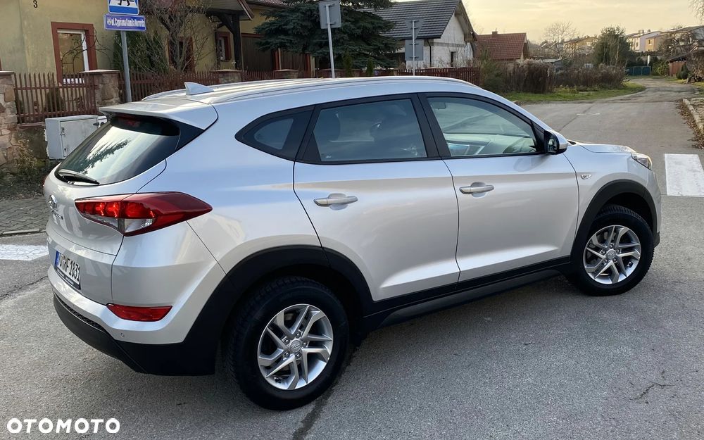 Hyundai Tucson blue 1.7 CRDi 2WD Style - 11