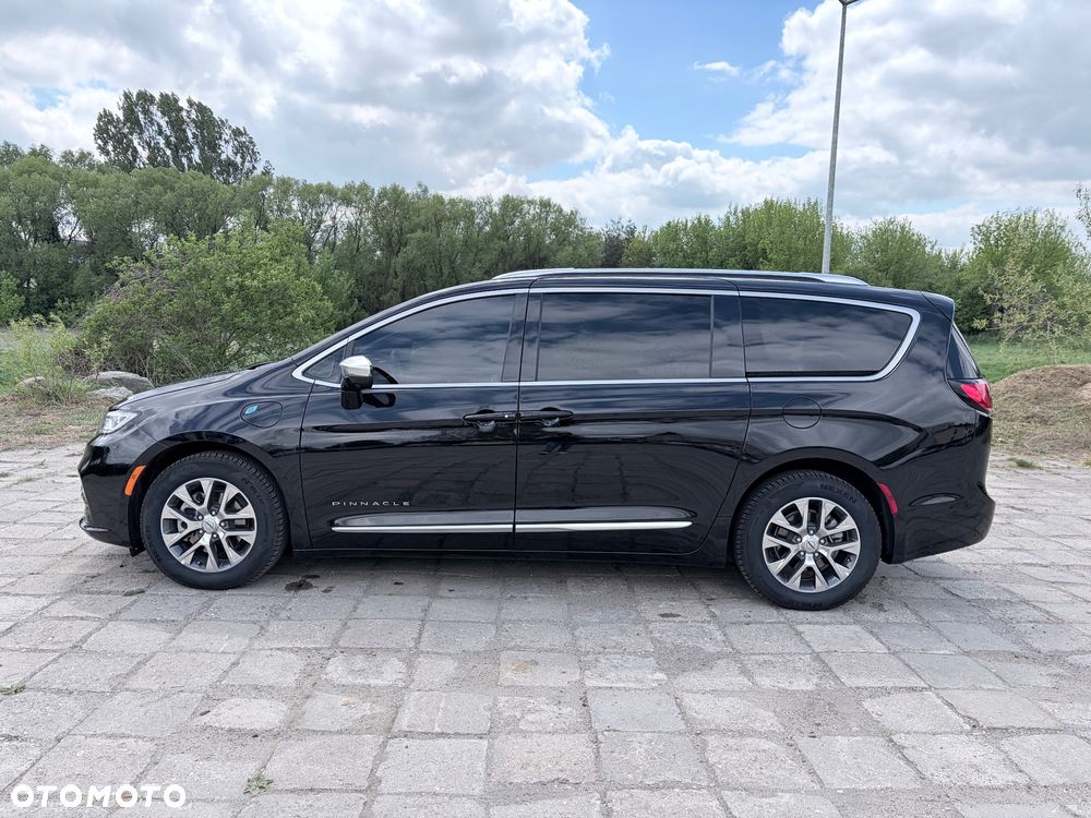 Chrysler Pacifica - 6