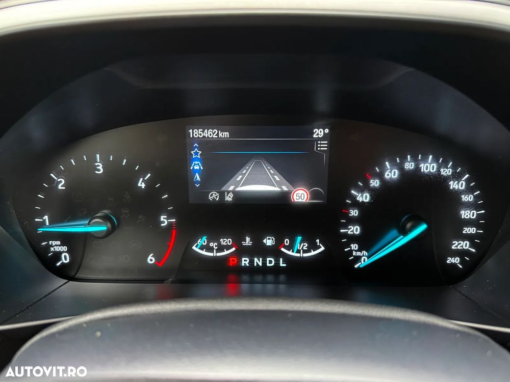 Ford Focus 2.0 EcoBlue Titanium Business - 25