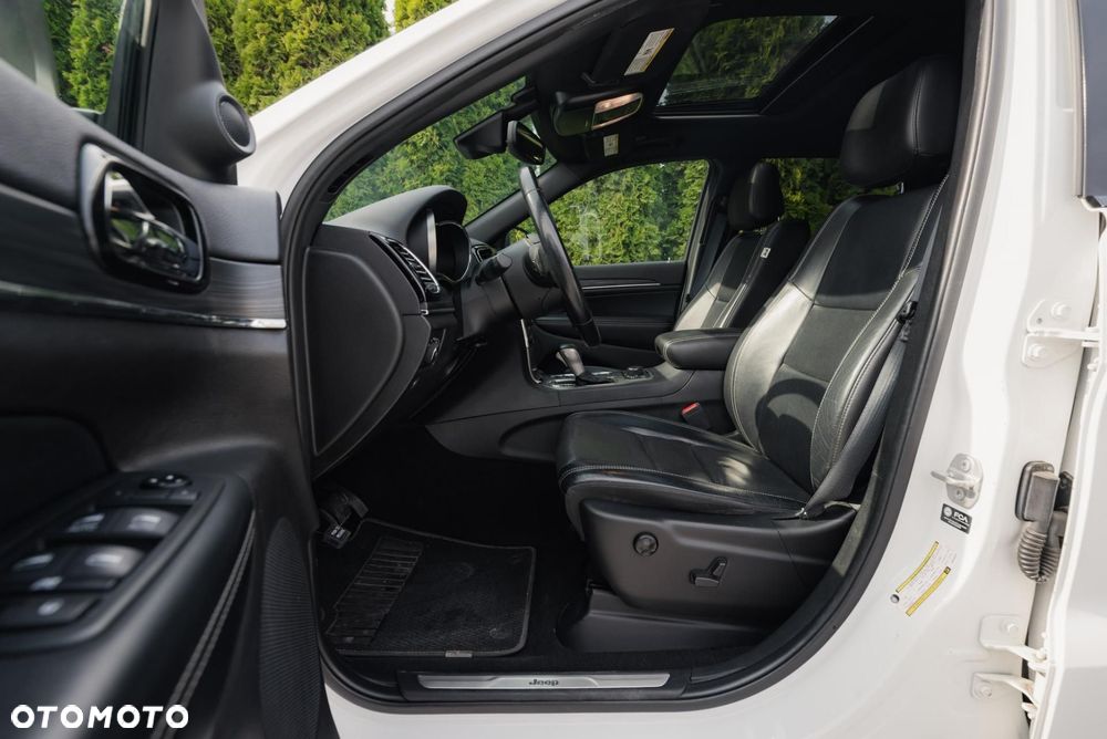 Jeep Grand Cherokee - 13