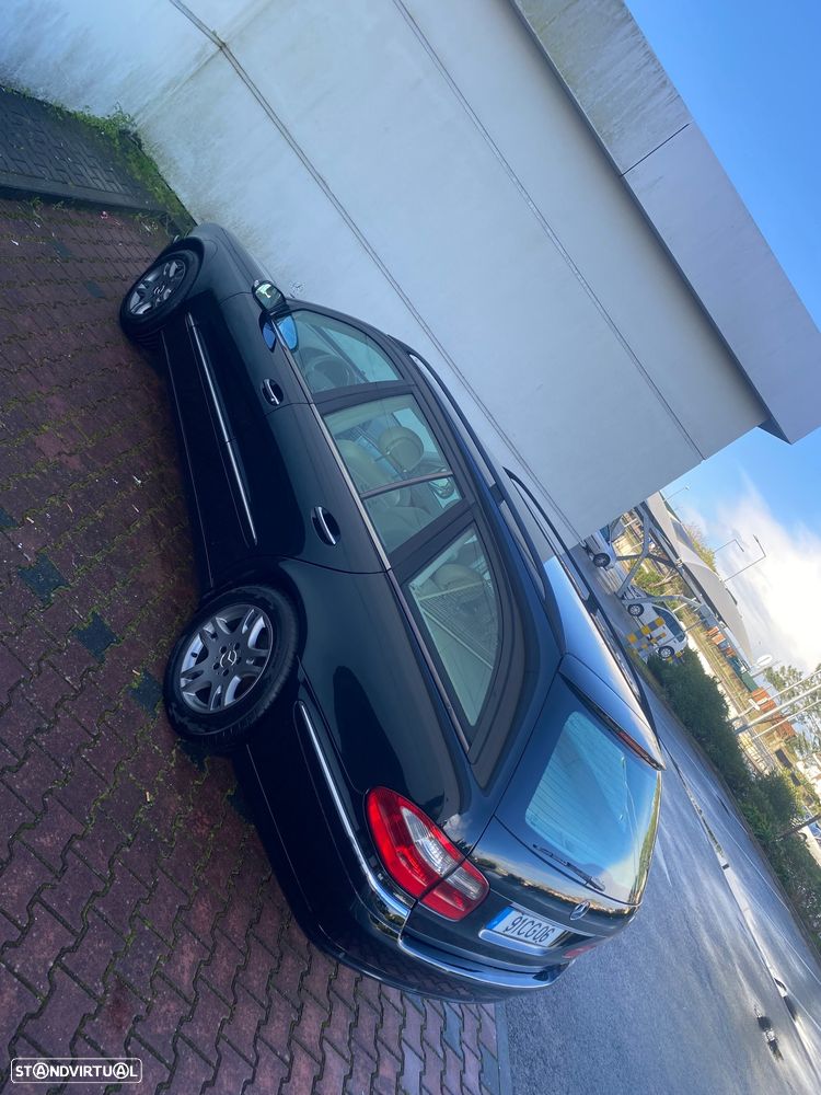 Mercedes-Benz E 220 - 47