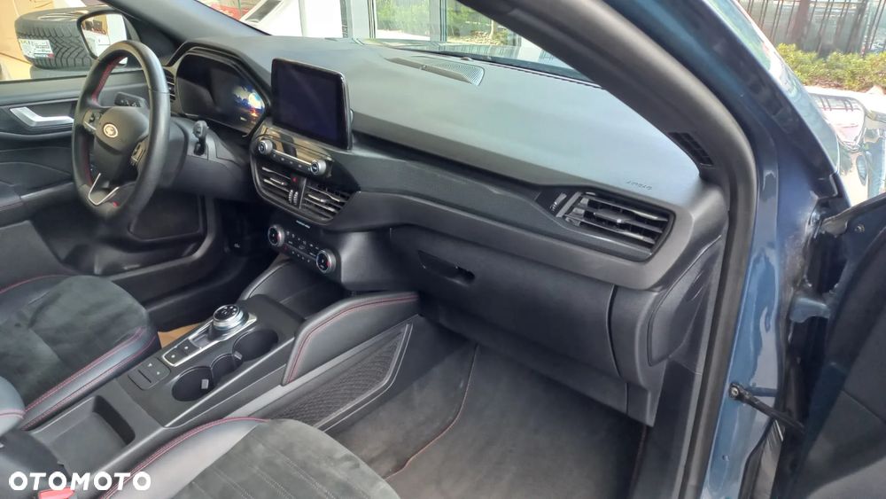 Ford Kuga 2.5 FHEV FWD ST-Line X - 34