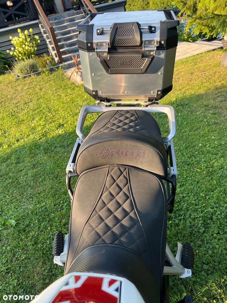 Triumph Tiger - 9