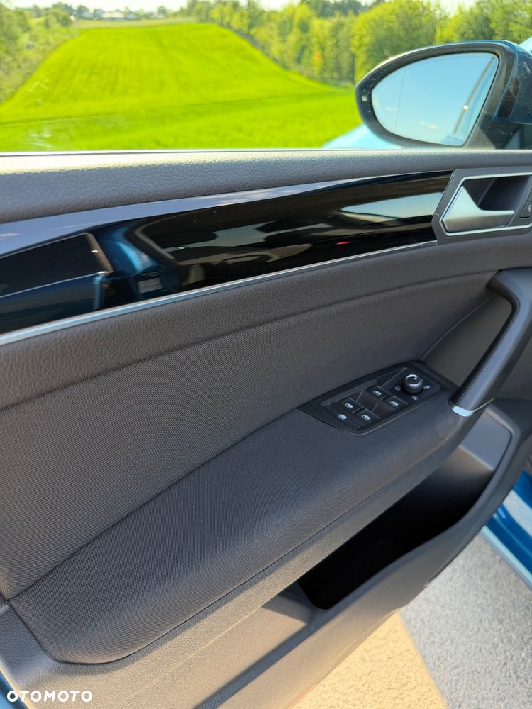 Volkswagen Touran 1.5 TSI EVO Highline - 13