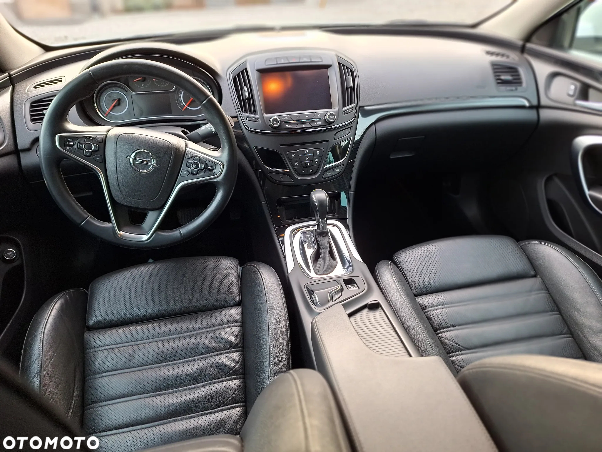 Opel Insignia 1.6 T Executive EU6 - 17