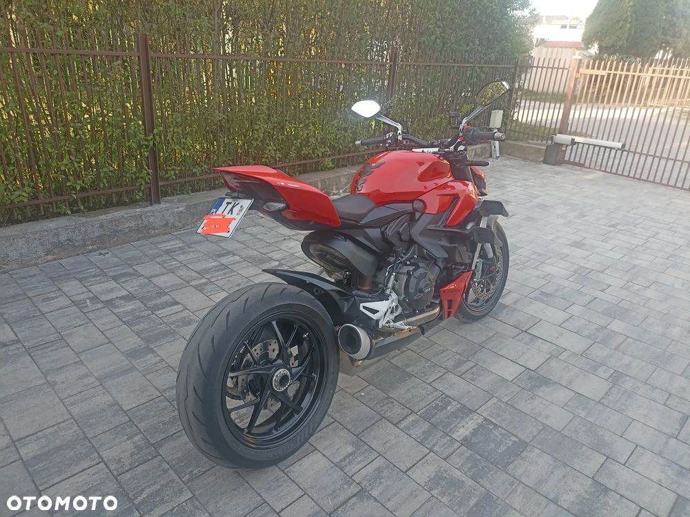 Ducati Streetfighter V2 - 8
