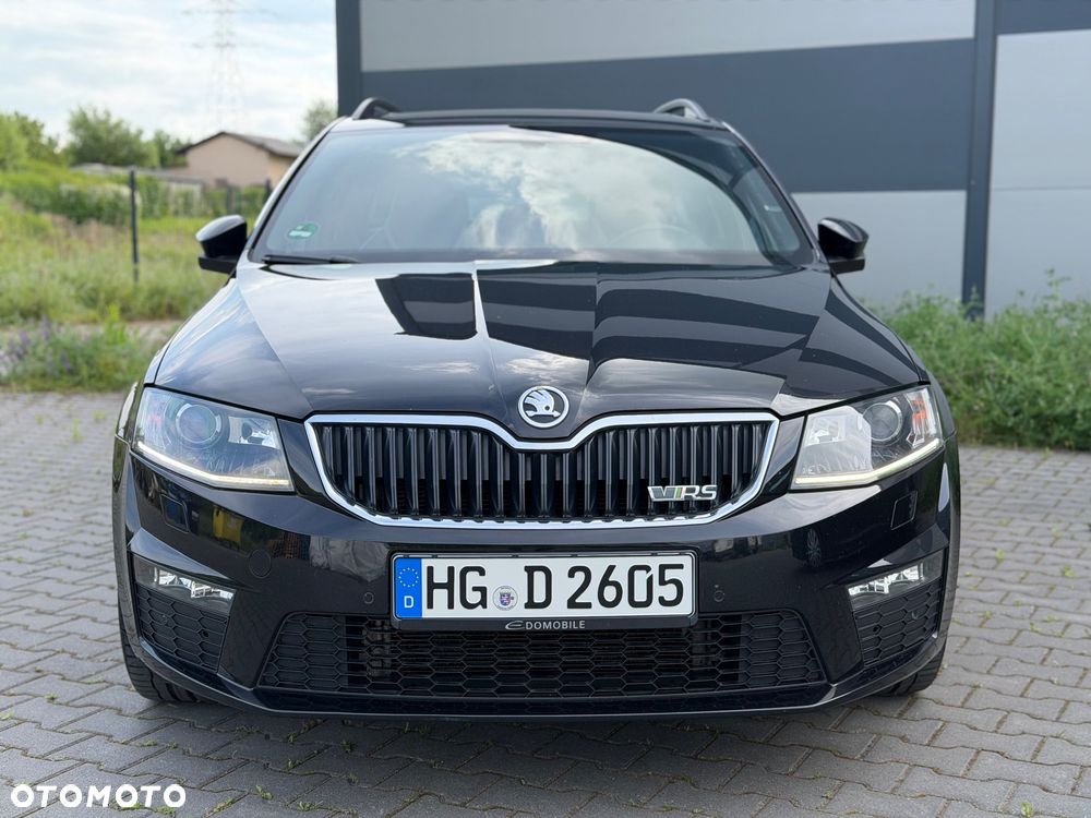 Skoda Octavia 2.0 TDI DSG RS - 2