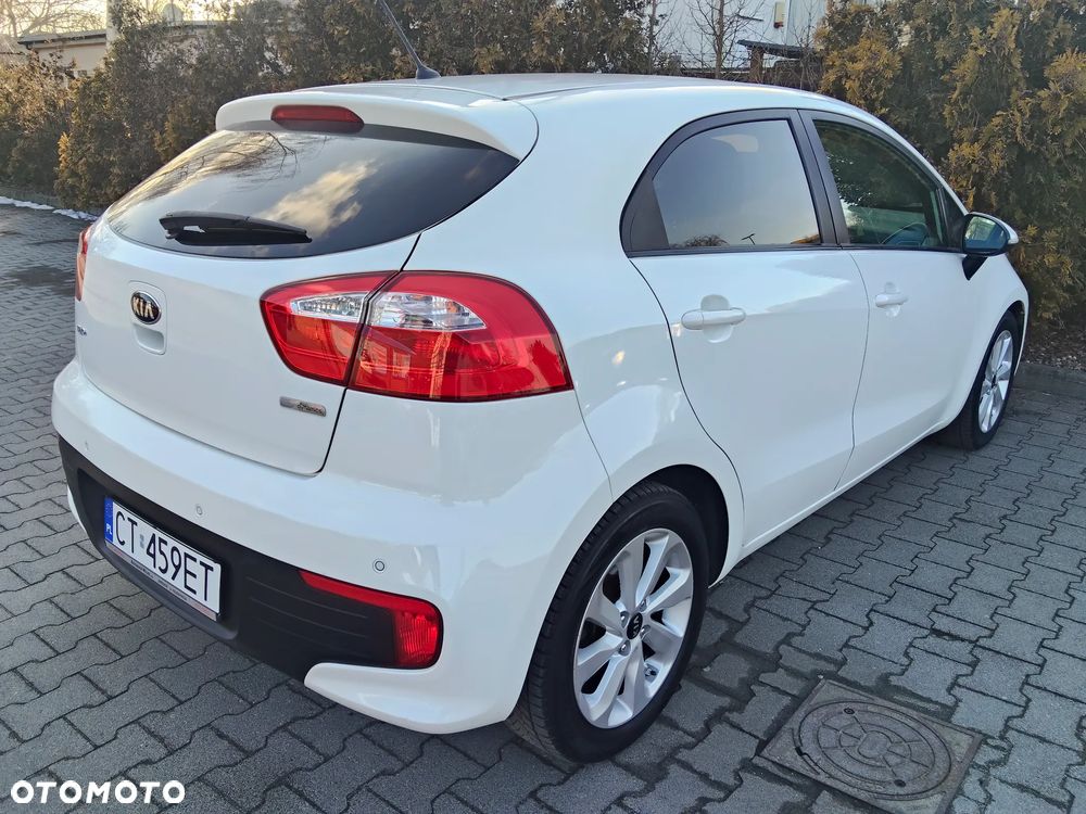 Kia Rio 1.4 ISG Dream Team Edition - 4