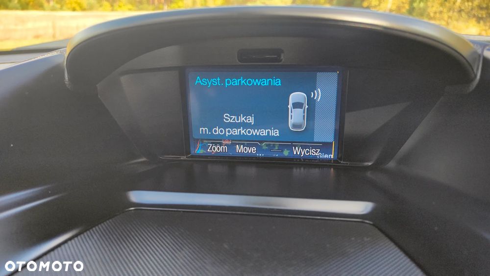 Ford Kuga - 25