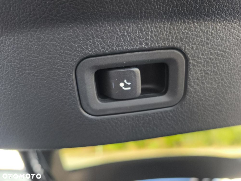 Mercedes-Benz GLE - 26