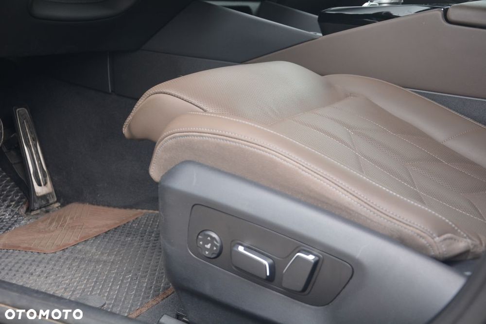 BMW Seria 5 520d xDrive mHEV M Sport Edition - 10