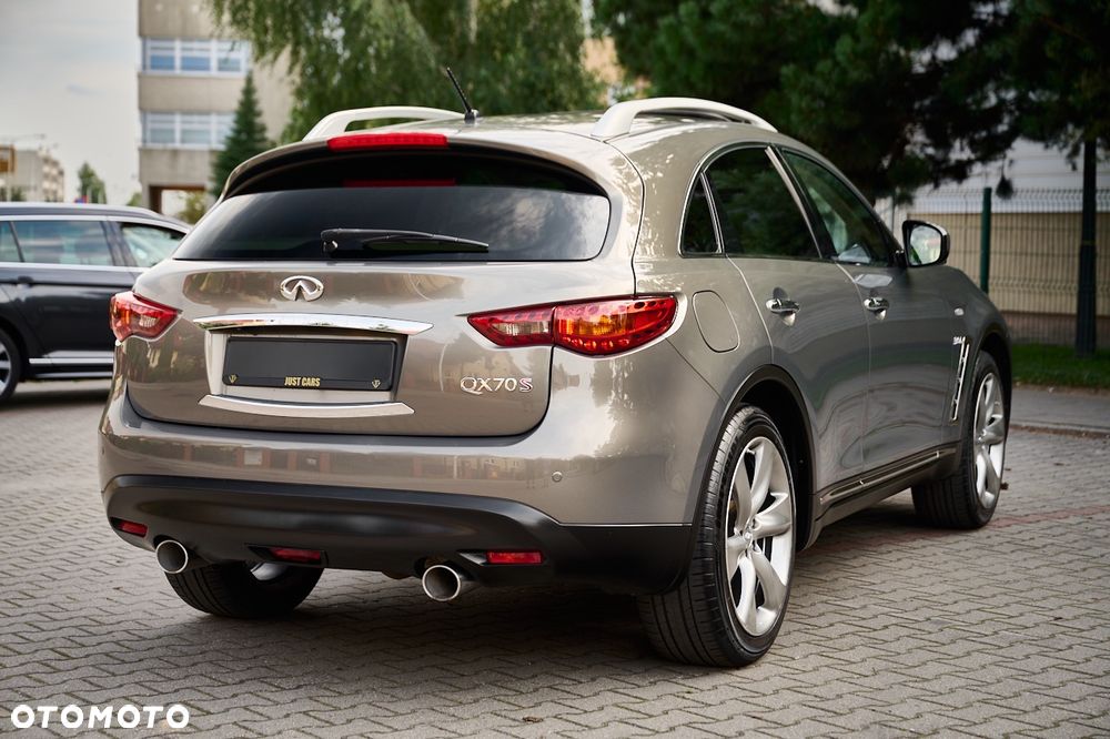 Infiniti QX70 3.0d S - 12