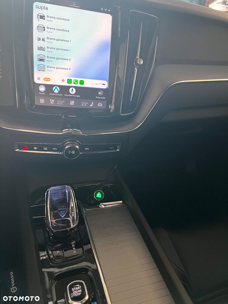 Volvo XC 60 B4 B R-Design - 10