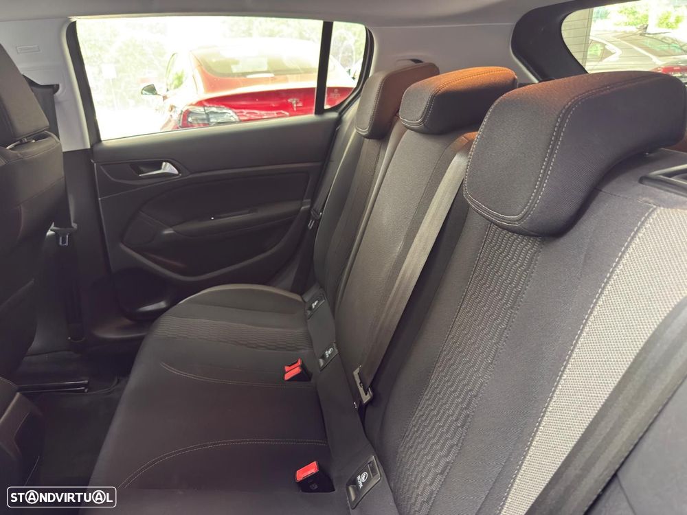 Peugeot 308 1.2 PureTech Style J17 - 34