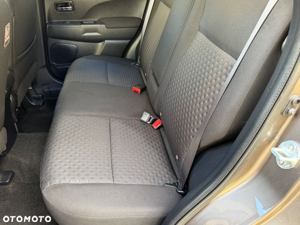 Mitsubishi ASX 1.6 2WD Intense - 27