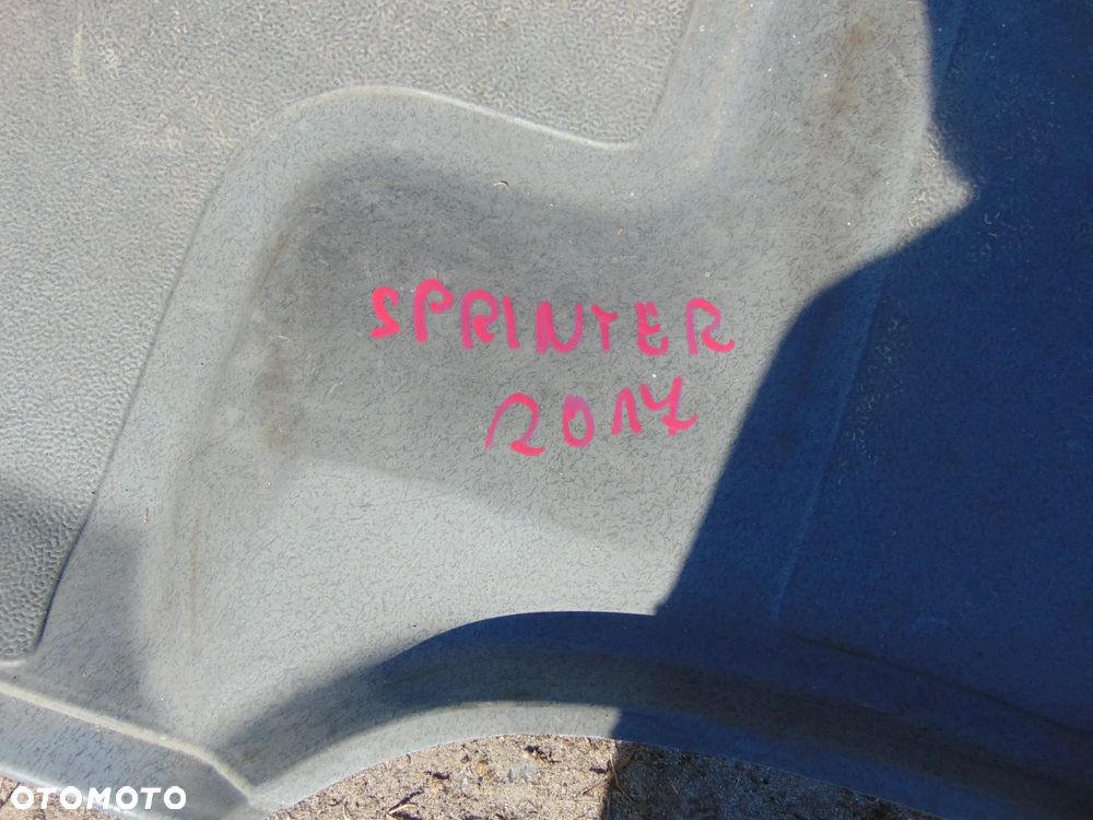 Wykładzina przód mercedes 314 W906 - 3