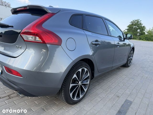 Volvo V40 D4 Drive-E Momentum - 15