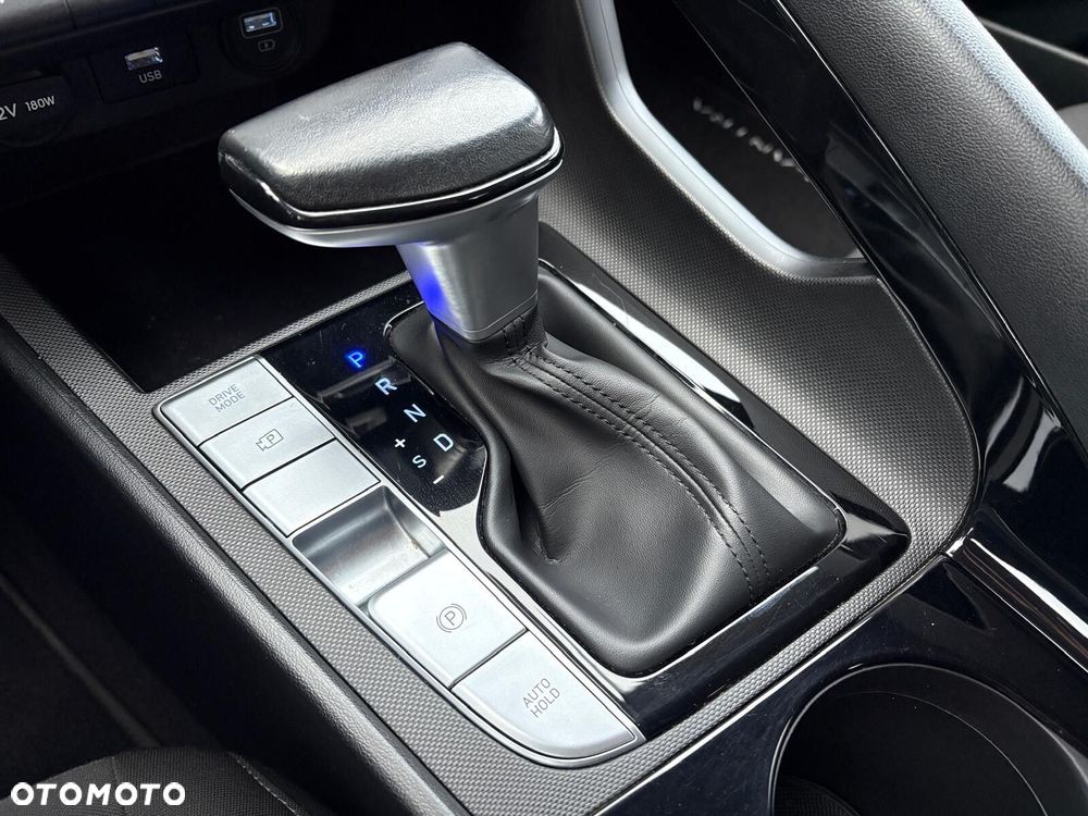 Hyundai Elantra - 20