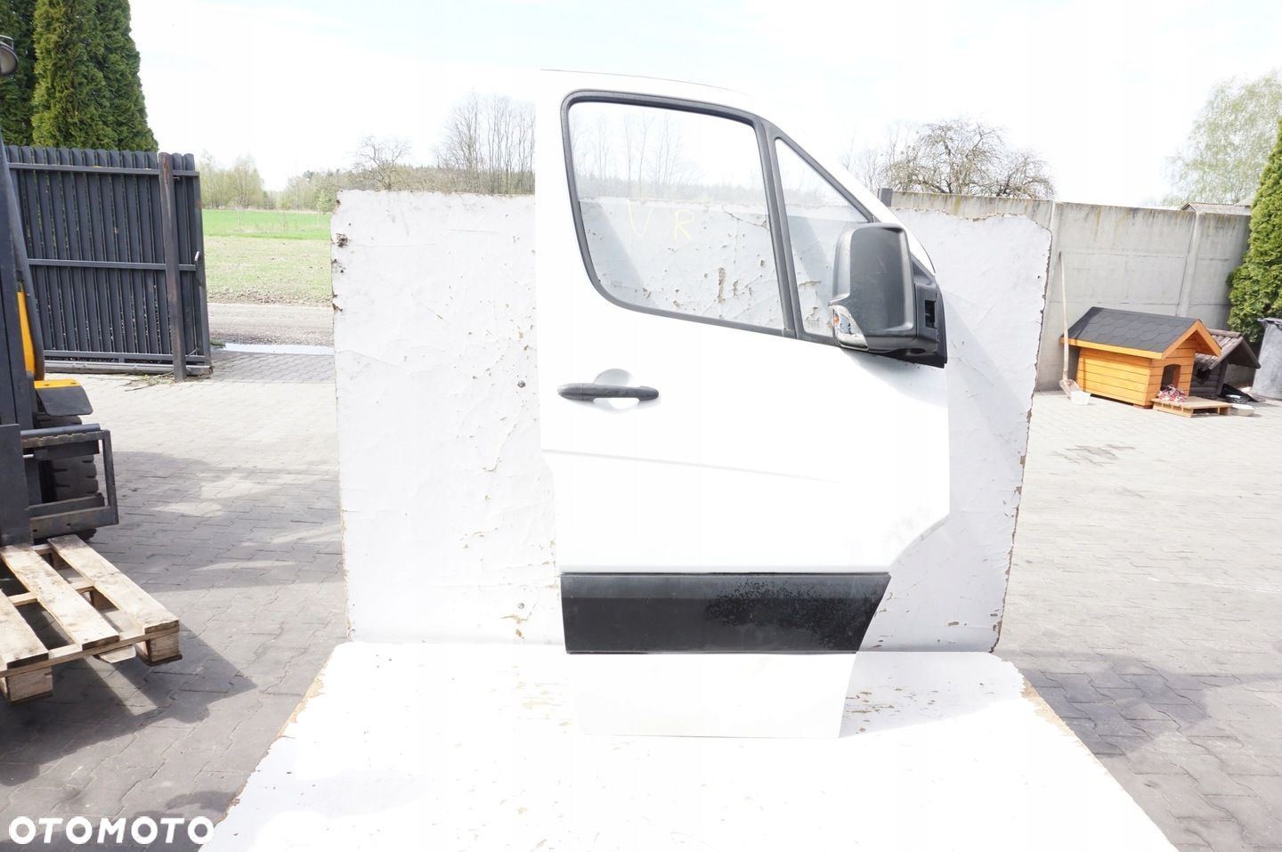 DRZWI PRAWY PRZÓD MERCEDES SPRINTER W906 - 1
