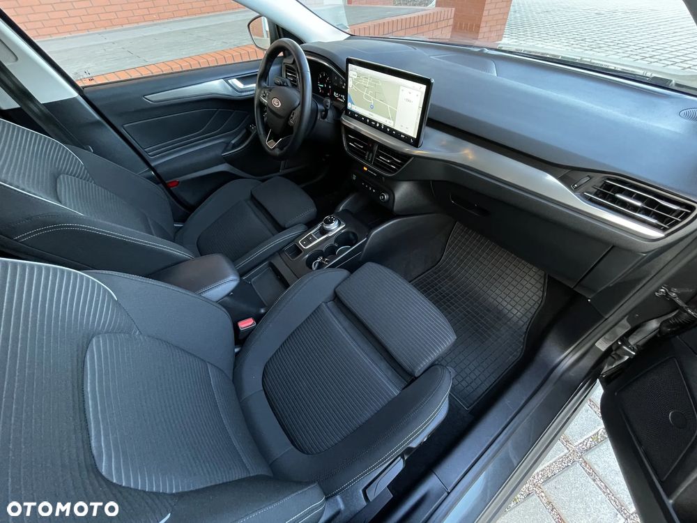 Ford Focus 1.5 EcoBlue Start-Stopp-System TITANIUM STYLE - 23