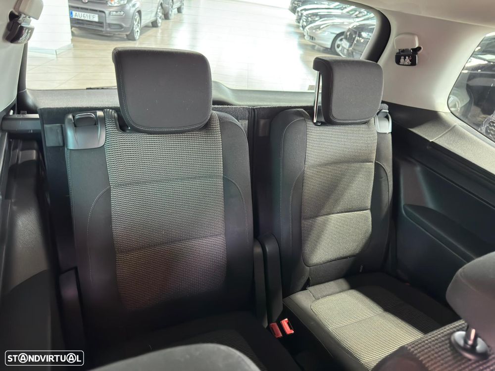 VW Sharan 2.0 TDI Confortline - 32