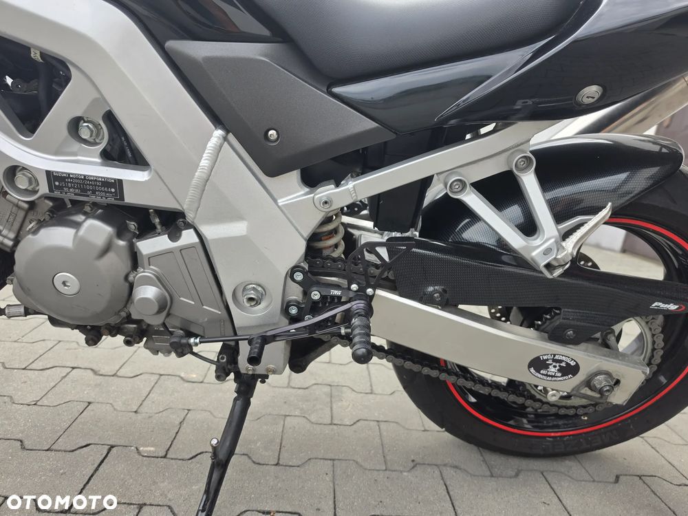 Suzuki SV - 13