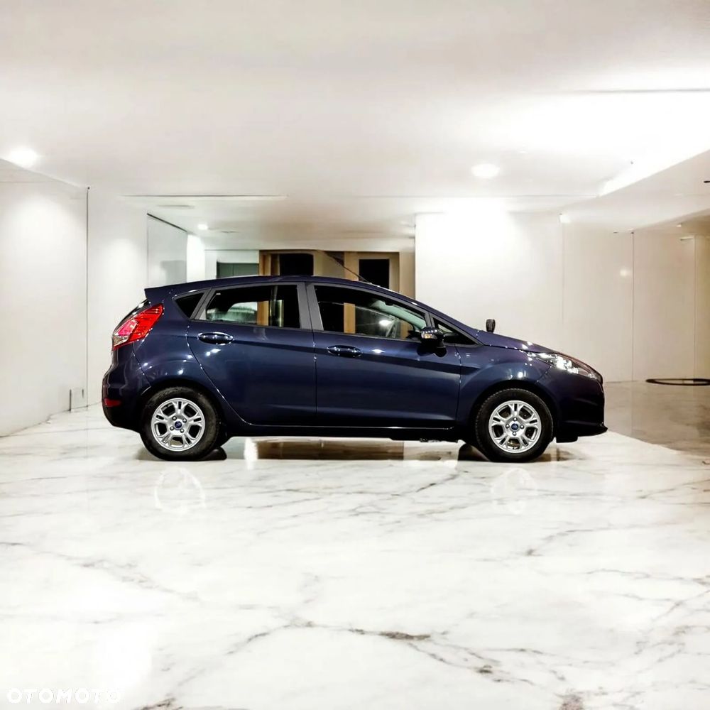 Ford Fiesta 1.0 Champions Edition - 5
