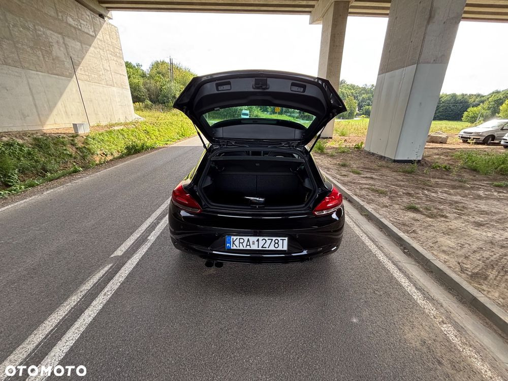 Volkswagen Scirocco 2.0 TSI - 11