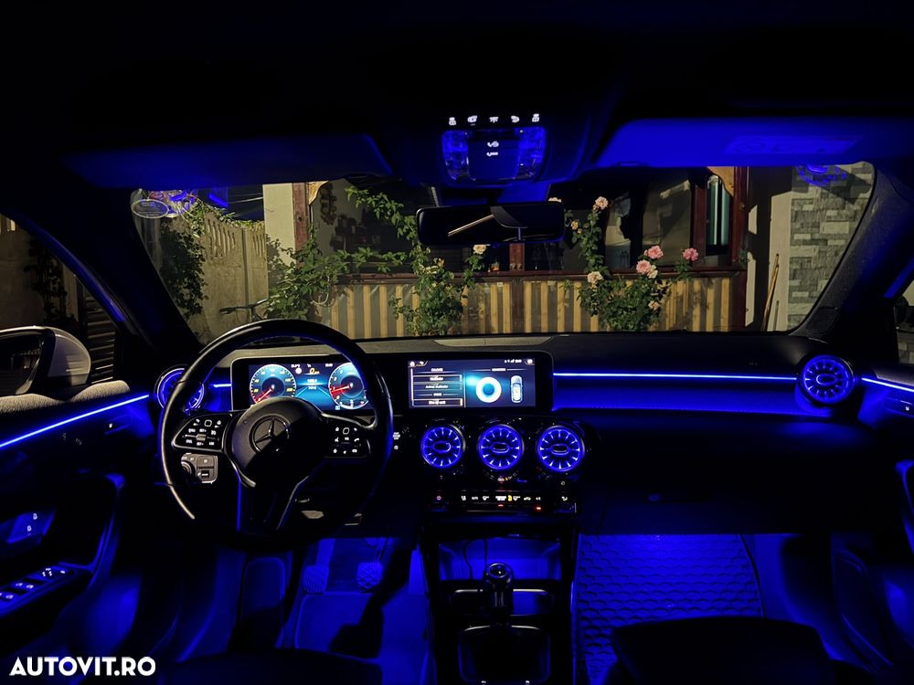 Mercedes-Benz A 180 Standard - 12