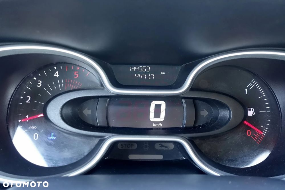 Renault Trafic - 16