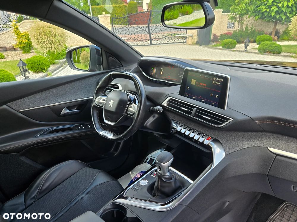 Peugeot 3008 - 11