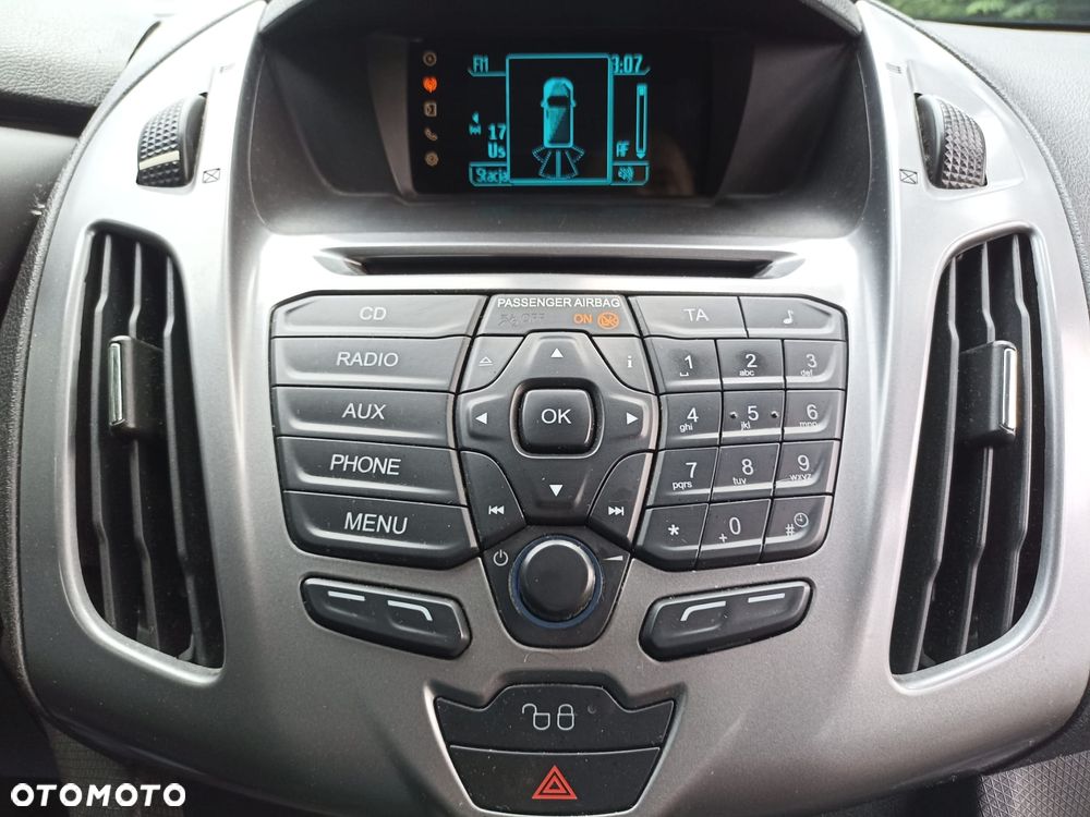 Ford Tourneo Connect 1.0 EcoBoost Start-Stop Titanium - 24