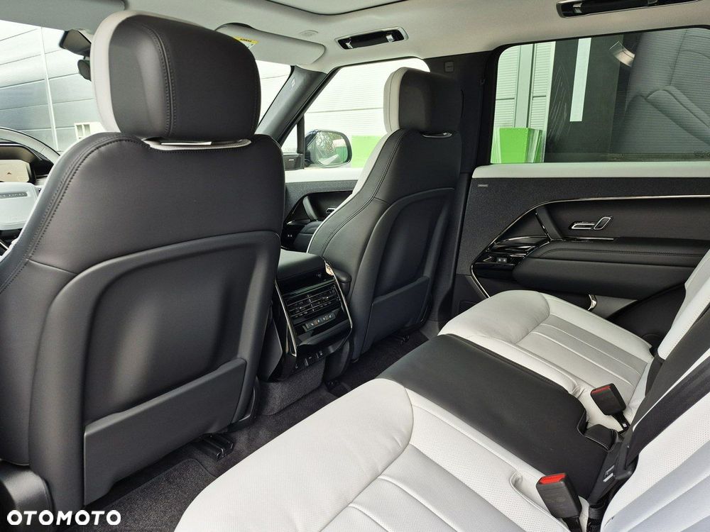 Land Rover Range Rover Sport - 28