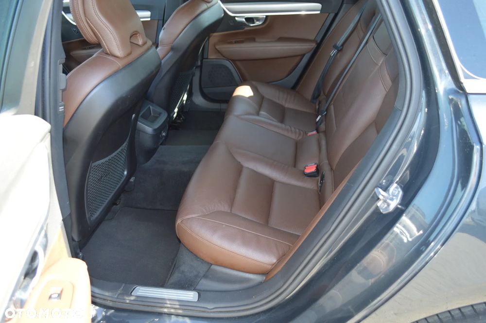 Volvo V90 D3 Momentum - 11