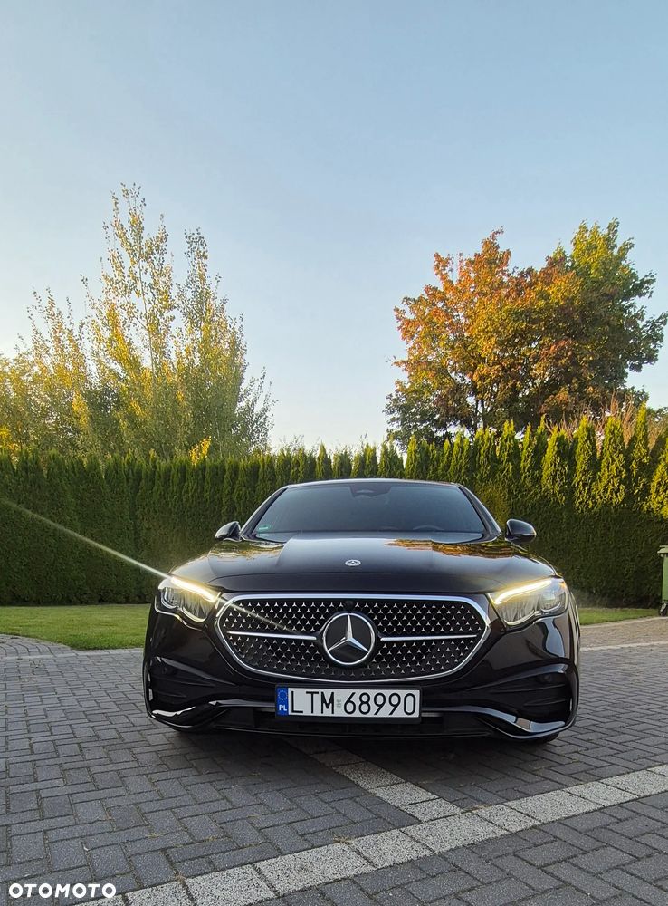 Mercedes-Benz Klasa E 300 9G-TRONIC AMG Line - 2