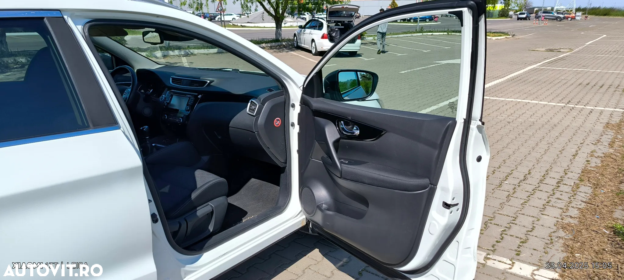 Nissan Qashqai 1.5 DCI N-Connecta - 10